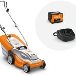 Stihl RMA 235 con batteria AK 20 e caricabatterie AL 101